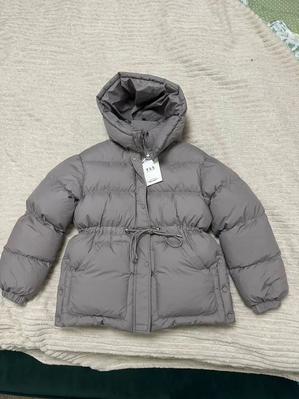 Новый зимний пуховик женский размер S