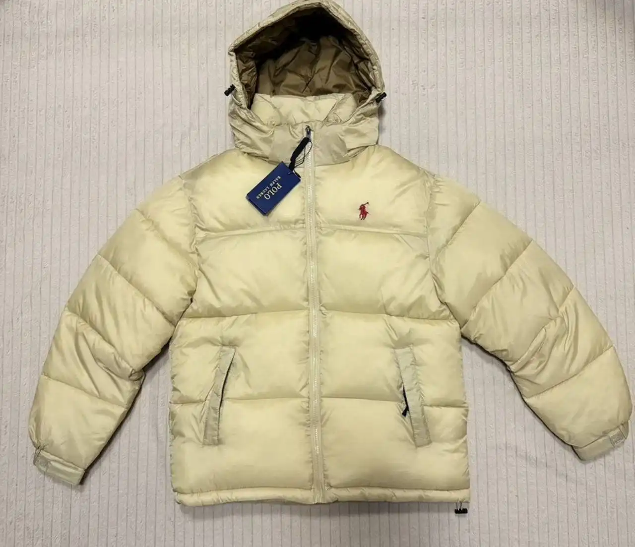 Продажа зимней куртки