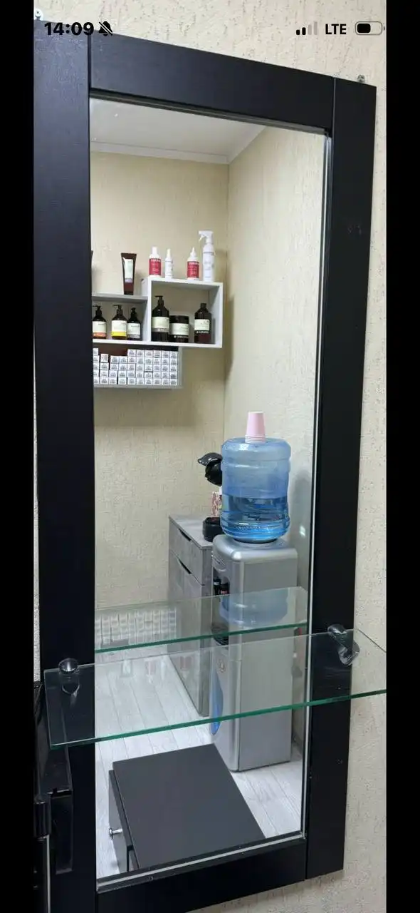 Зеркало, кресло косметологическая, тумба