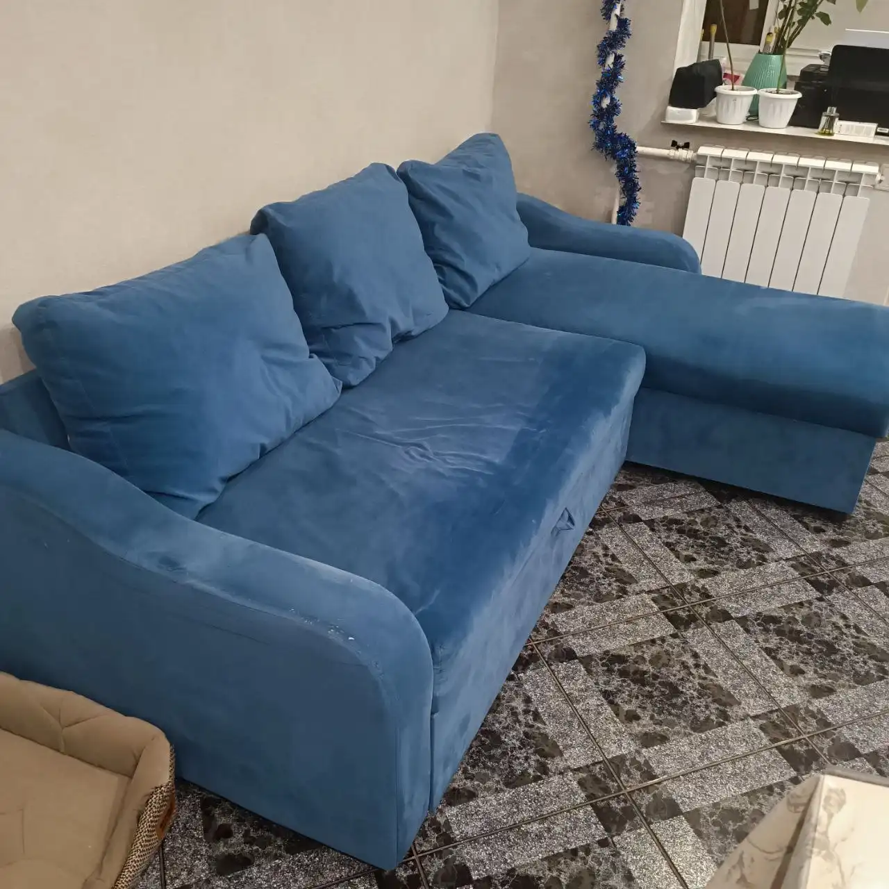 Продам раскладной диван б/у с ящиком для белья