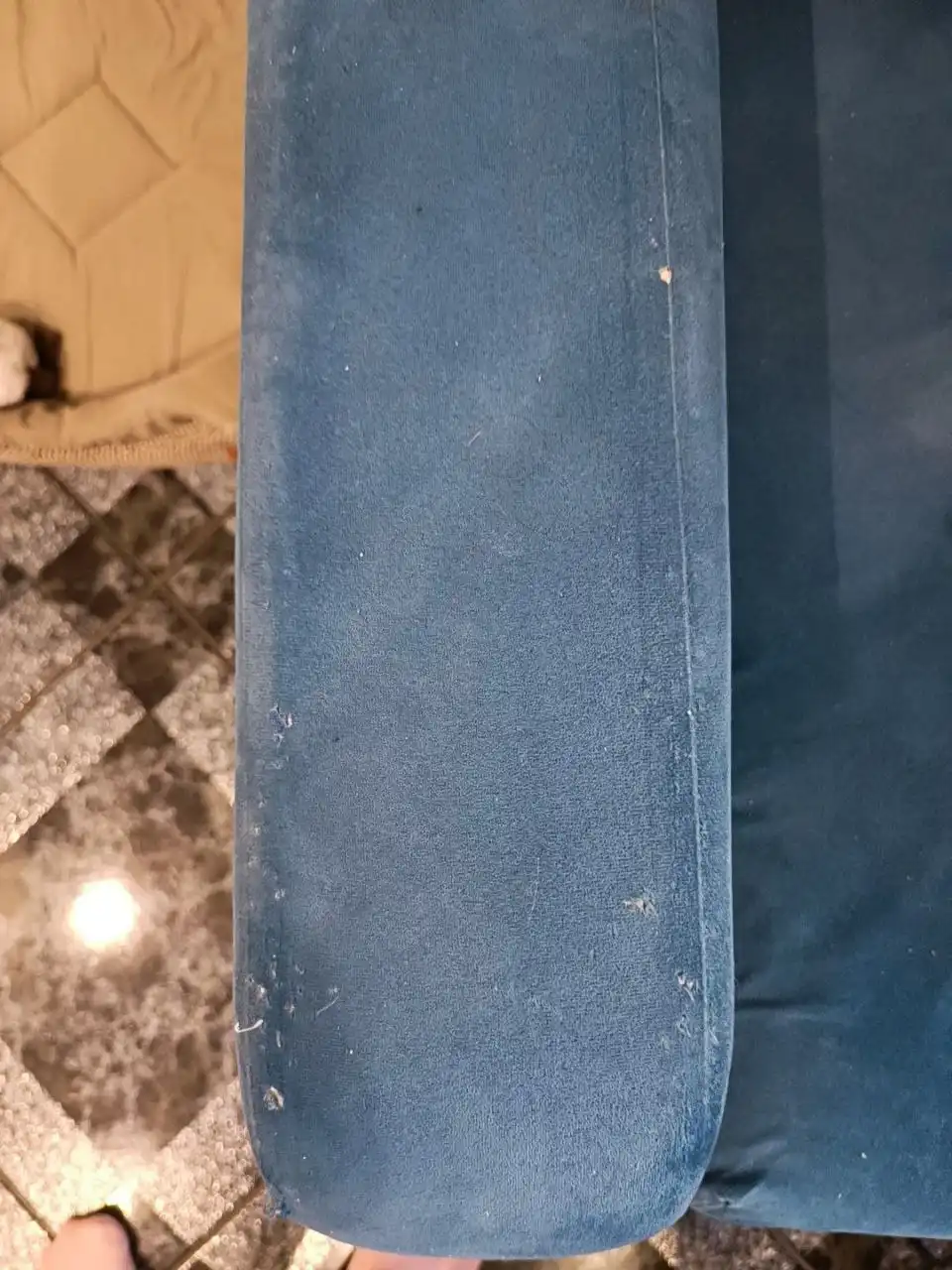 Продам раскладной диван б/у с ящиком для белья