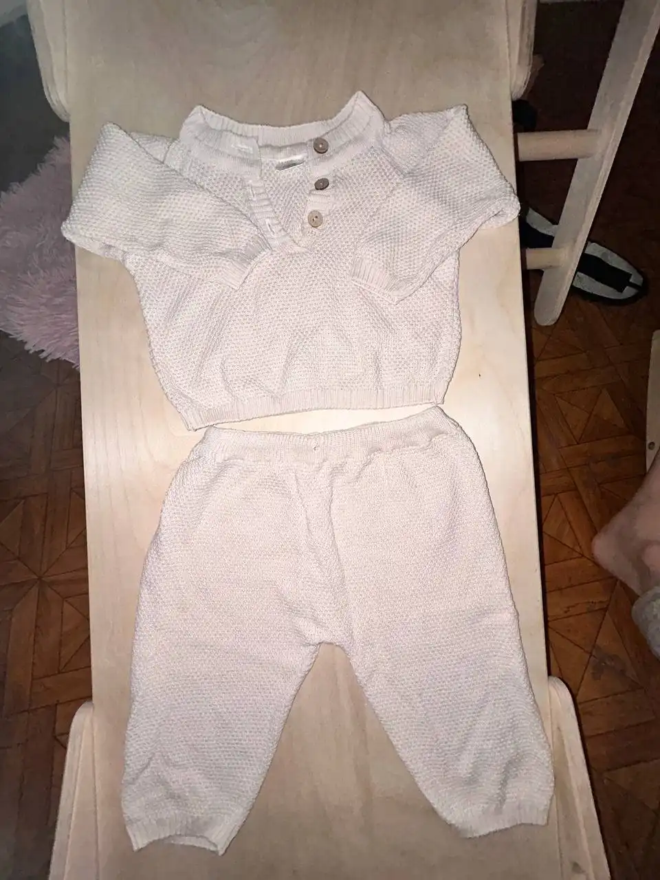 Бежевый костюм размер 68 - Костюмы (Одежда) в Балашиха