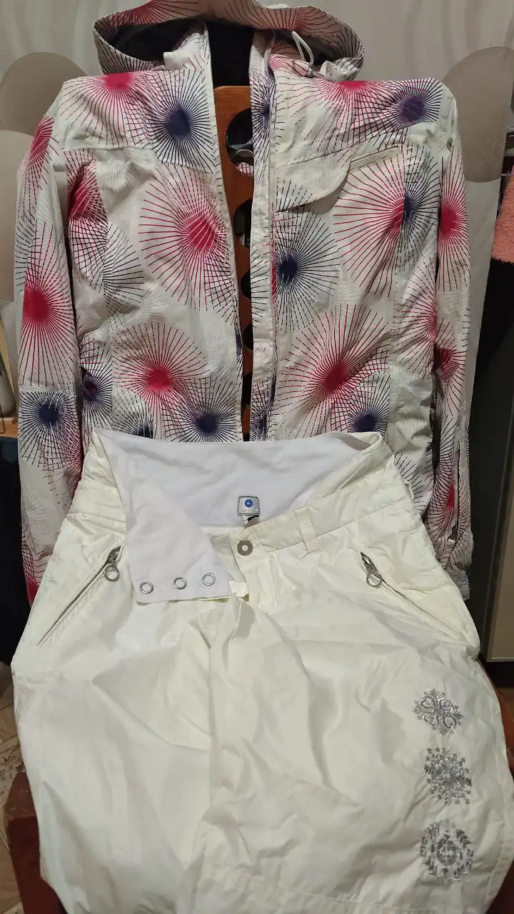 Зимний костюм размер 44 - Верхняя одежда (Одежда) в Балашиха