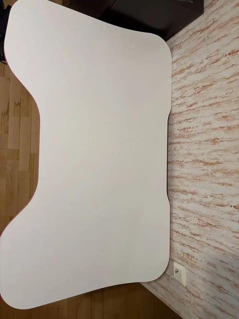 Продам игровой компьютерный стол - Потерянные и найденные животные в Балашиха