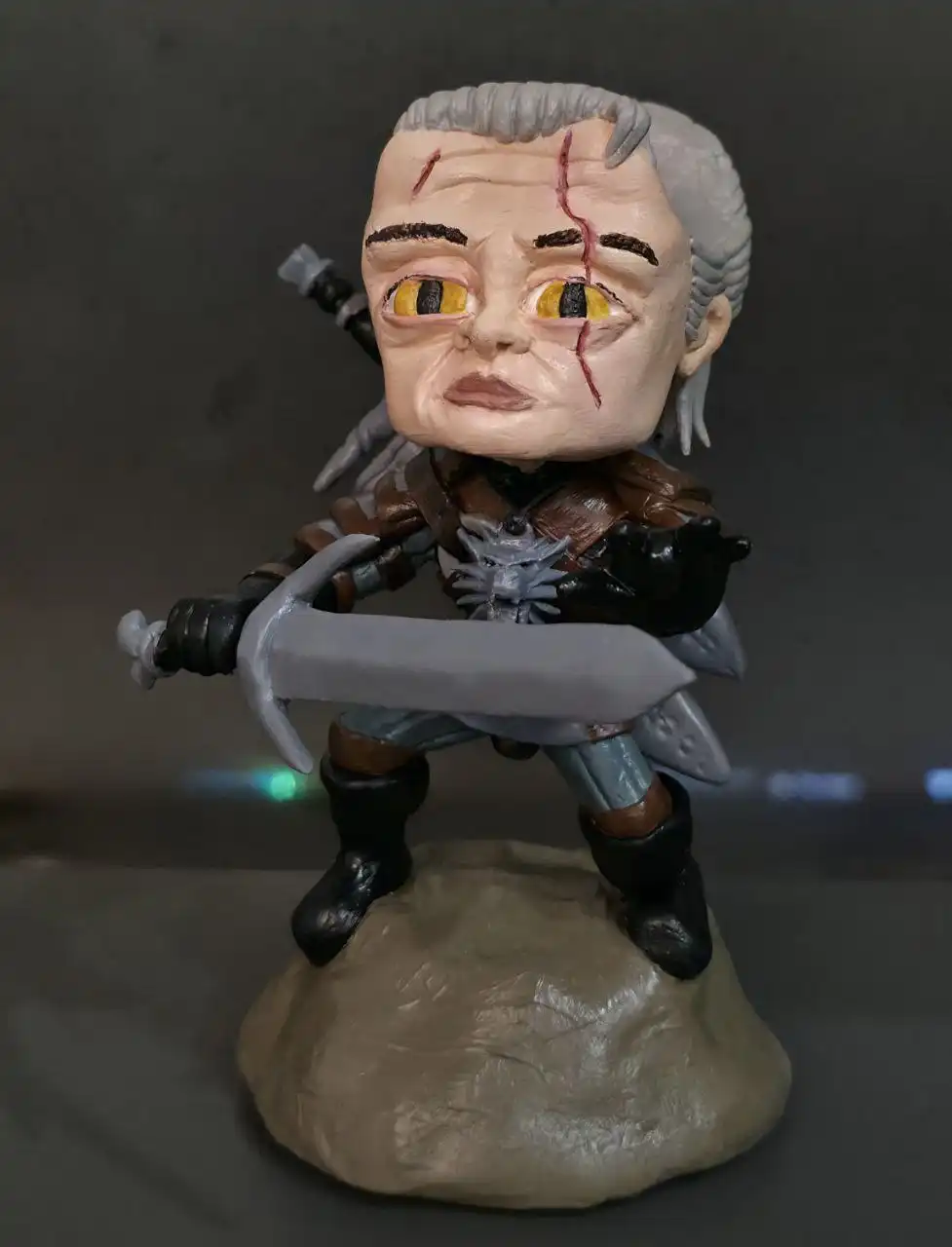 Авторская фигурка Ведьмака ручной работы - Коллекционные фигурки (Хобби и отдых) в Балашиха