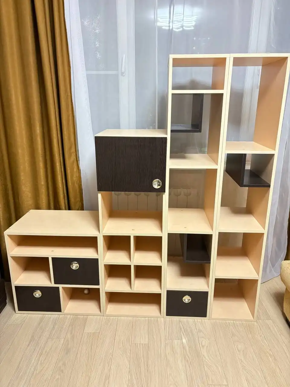 Продажа углового дивана и стеллажа в Кучино - Мебель (Барахолка) в Балашиха