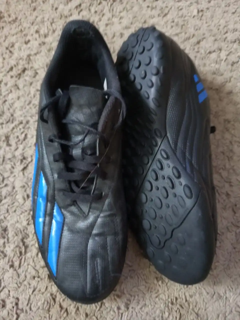 Продажа б/у футбольных бутс подростковых размеров - Обувь (Одежда) в Балашиха