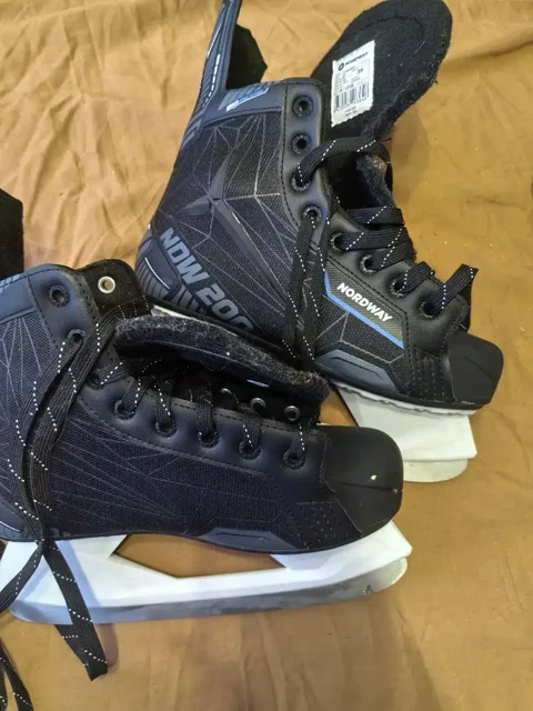 Продажа мужских коньков 39 размера - Роспись/Художественные изделия в Балашиха