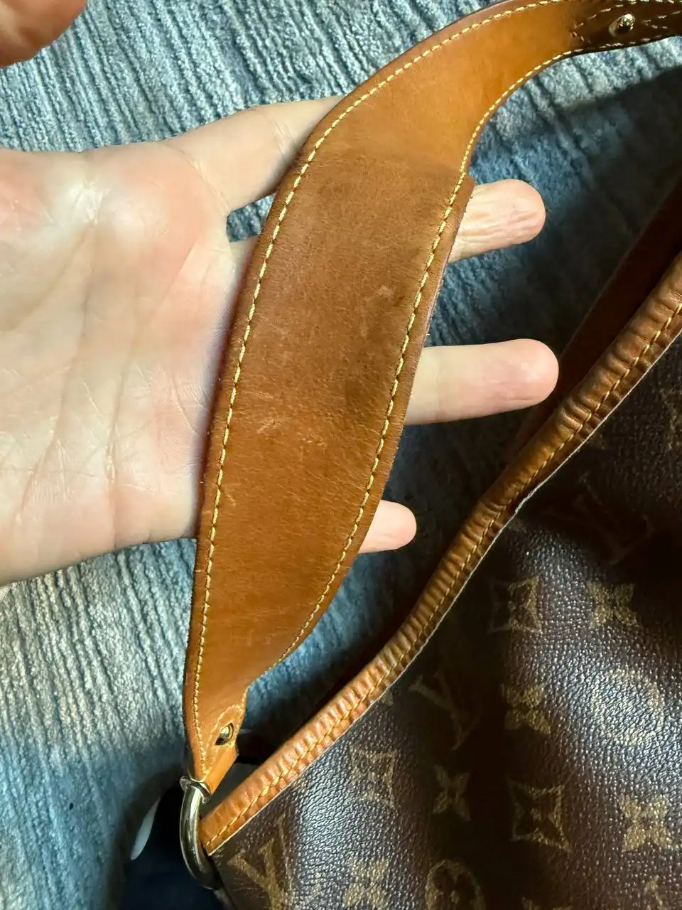 Сумка Loui Vuitton оригинал б/у - Аксессуары (Одежда) в Балашиха