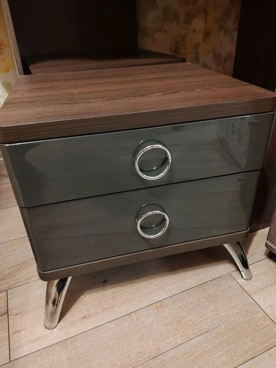 Комплект мебели прикроватные тумбы и туалетный стол с зеркалом - Мебель (Для дома и дачи) в Люберцы