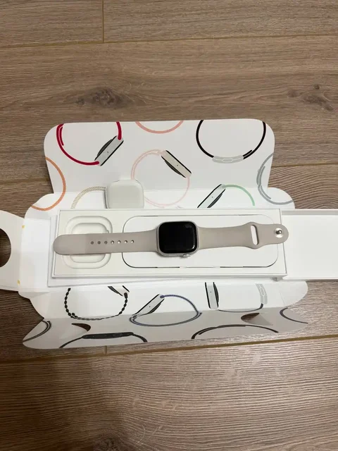 Apple Watch Series 9 41мм, алюминий цвета 'сияющая звезда' - Электроника в Балашиха