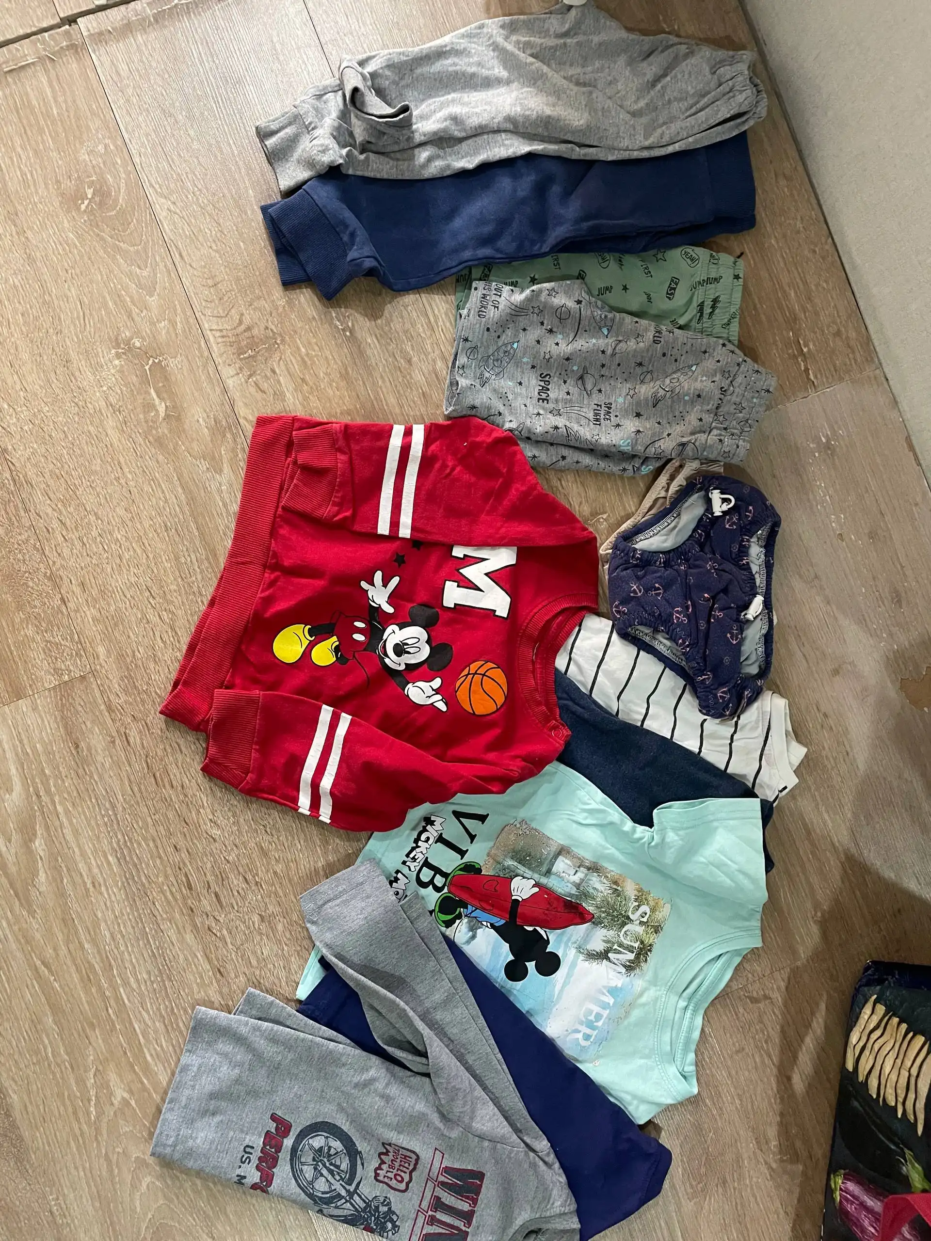 Детская одежда и обувь б/у - Детская одежда (Одежда) в Балашиха