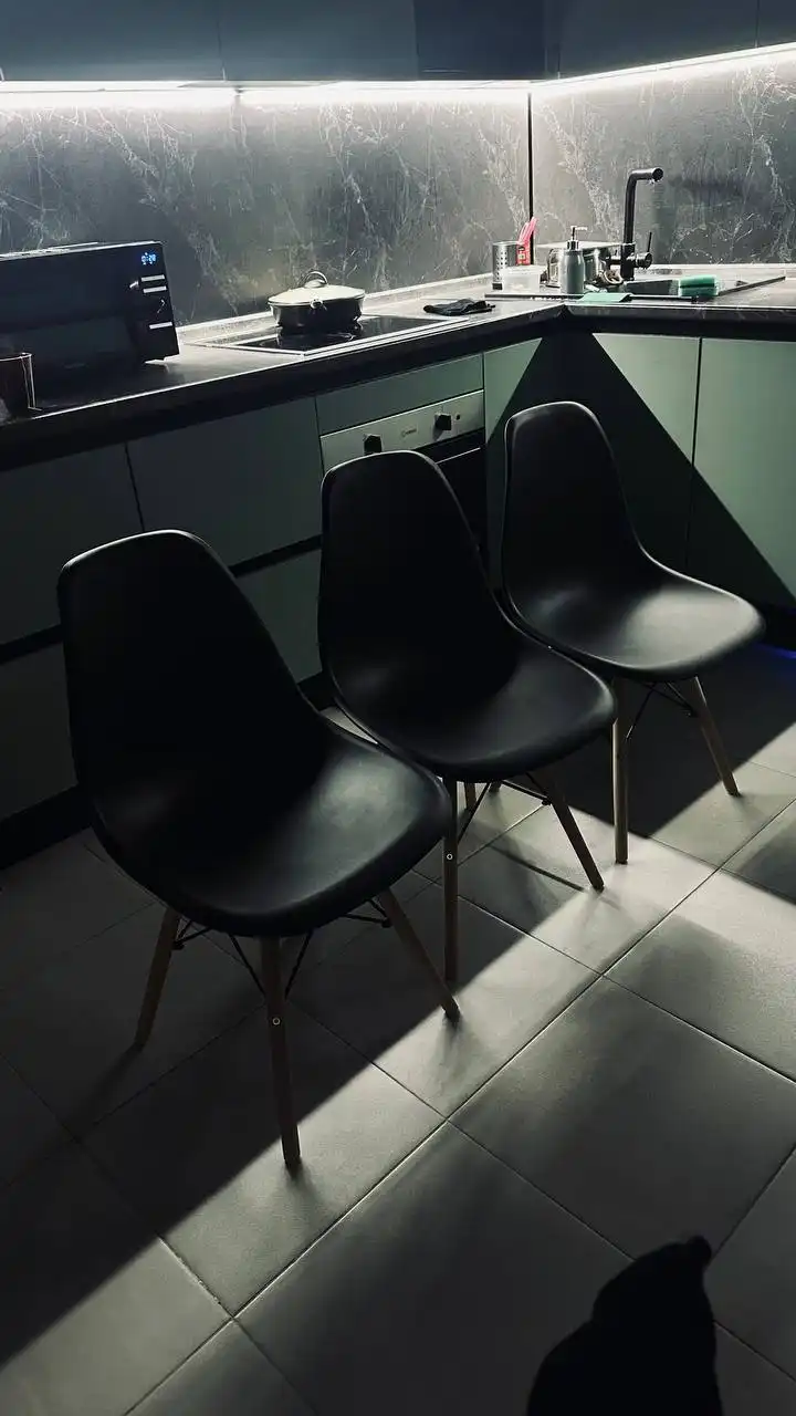 Продажа кухонных стульев 4 шт - Мебель (Для дома и дачи) в Балашиха