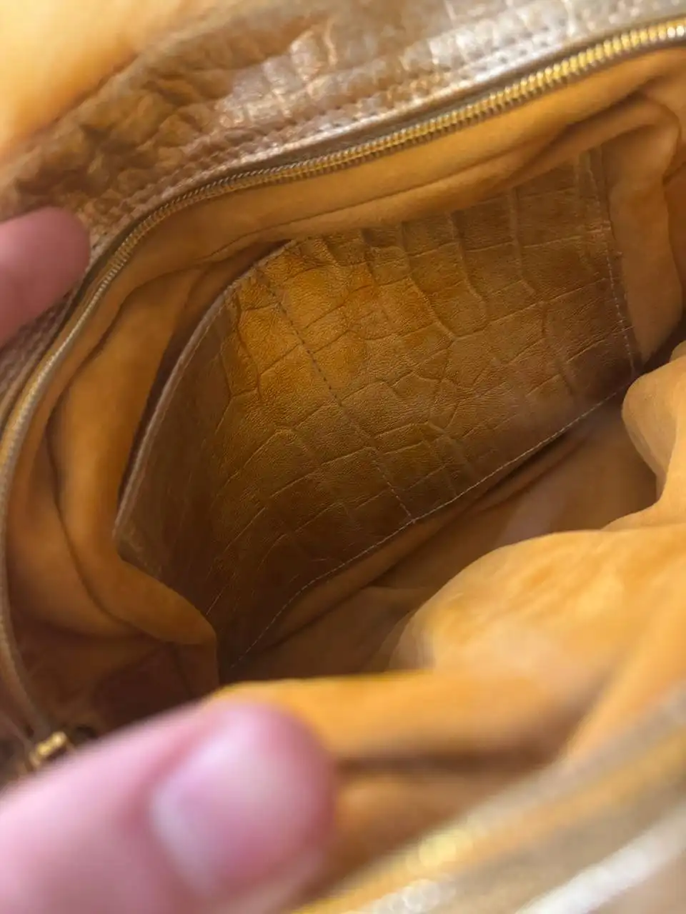 Продам итальянскую сумку из натурального меха и кожи - Аксессуары (Барахолка) в Балашиха