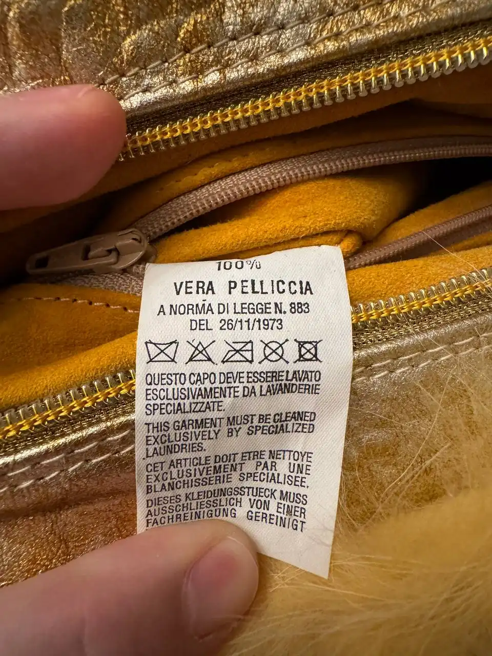 Продам итальянскую сумку из натурального меха и кожи - Аксессуары (Барахолка) в Балашиха