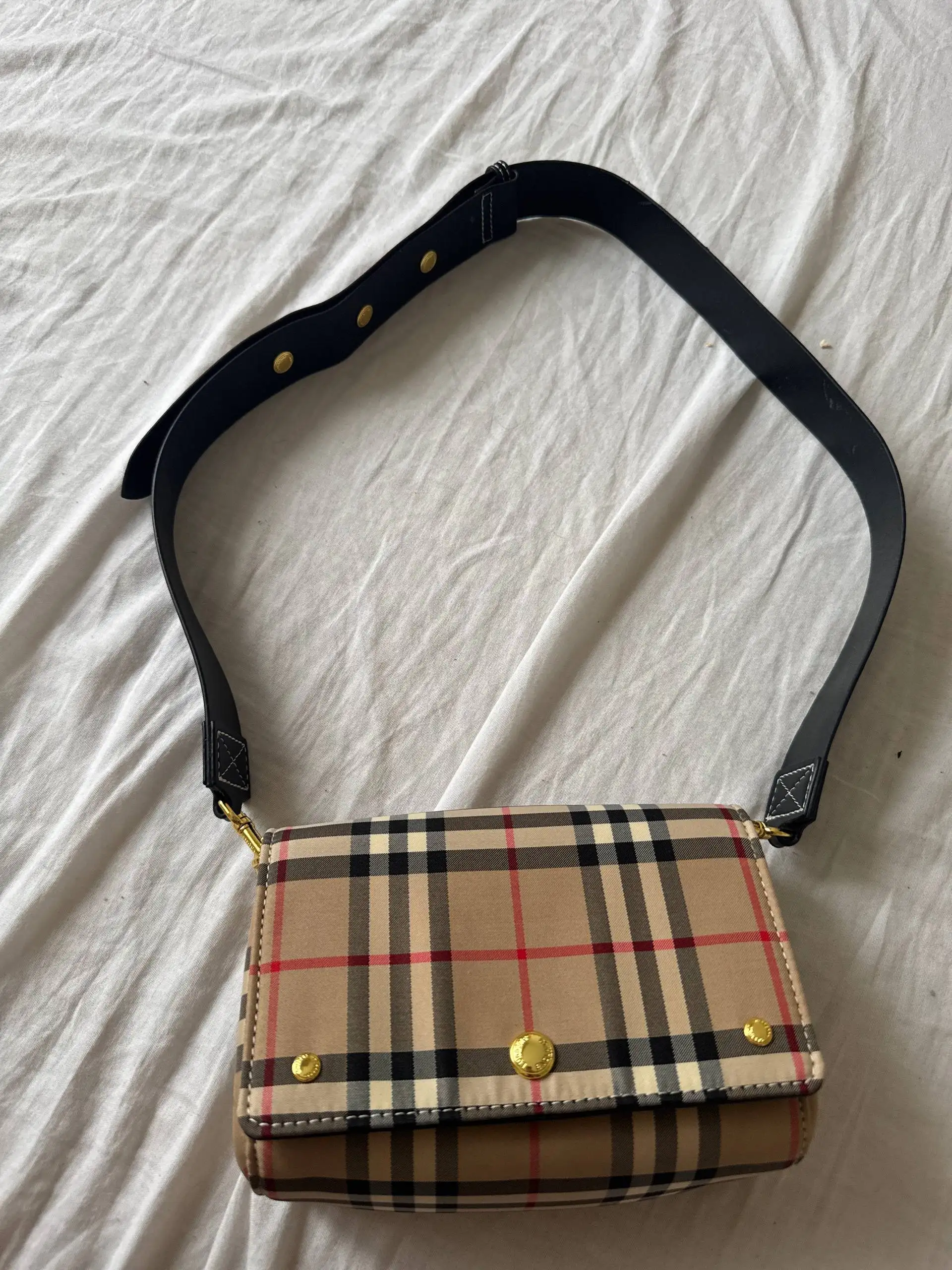 Сумка Burberry через плечо - Сумки (Одежда) в Балашиха