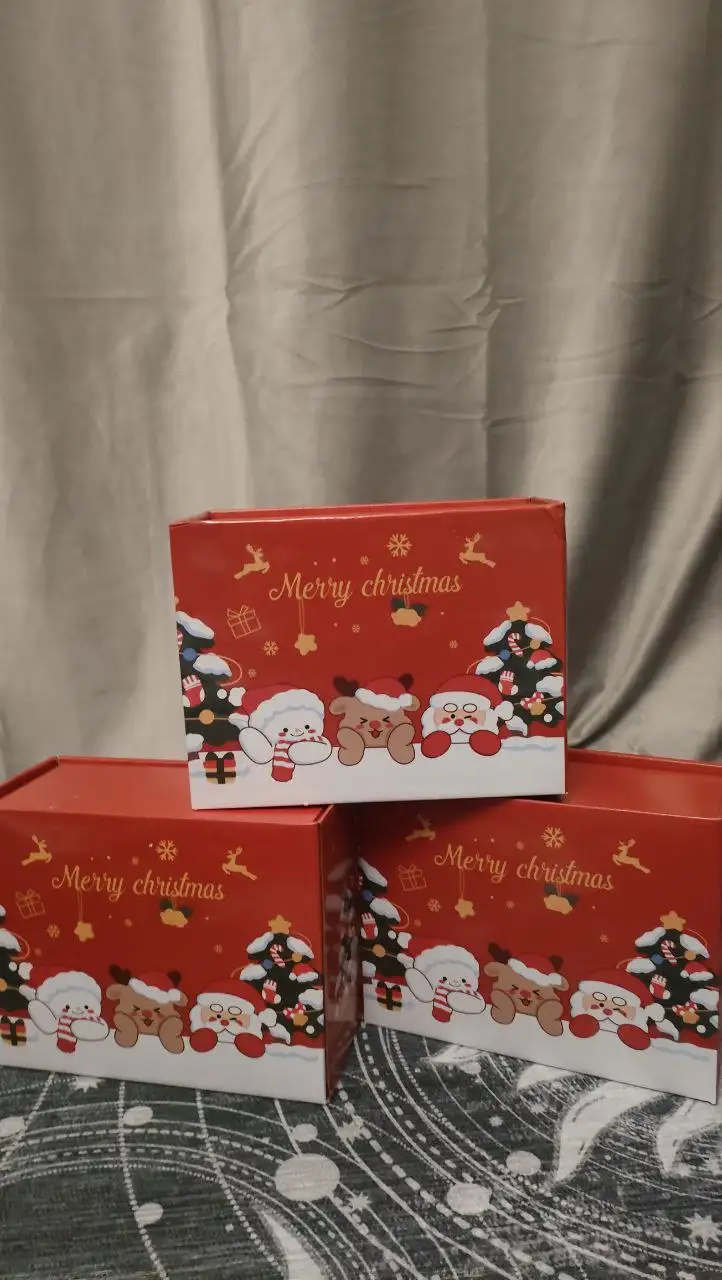 Продажа новогодних кружек с крышкой и ложечкой - Посуда (Барахолка) в Балашиха