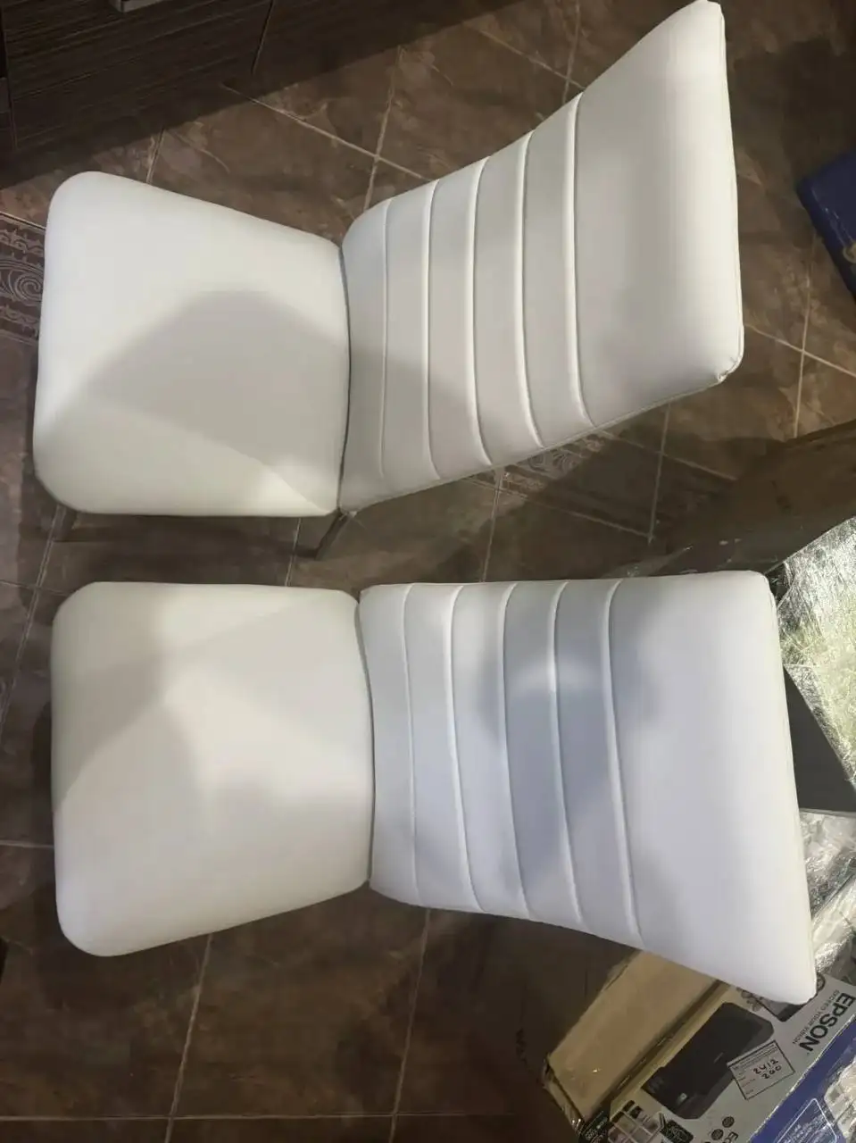 Продажа стола и двух стульев - Барахолка в Балашиха