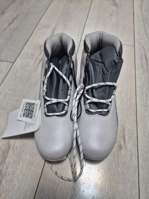 Продажа новых лыжных ботинок 39 размера - Одежда в Балашиха