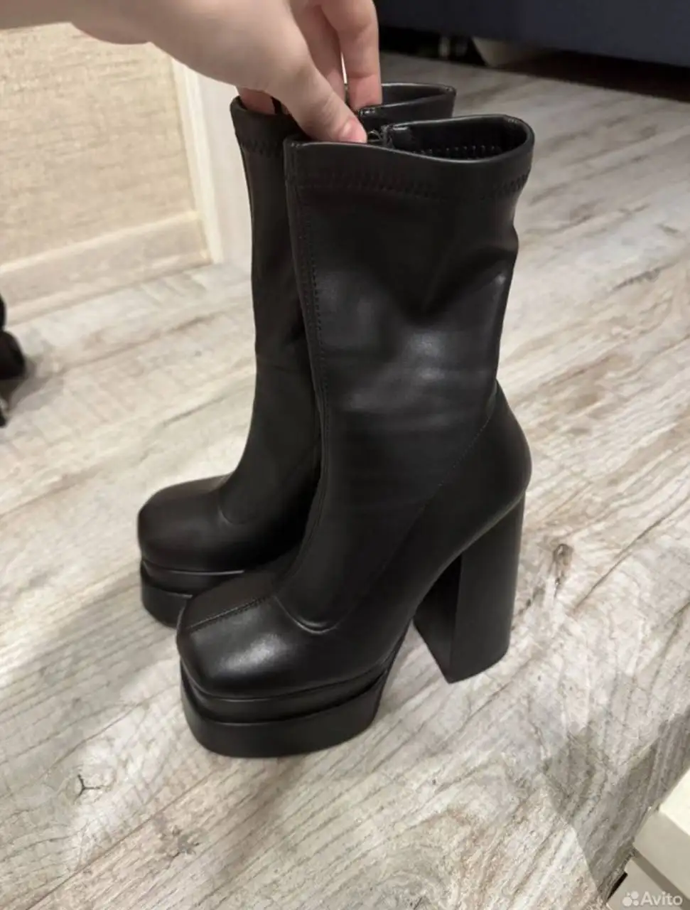 Демисезонные ботильоны из экокожи черного цвета размер 38 - Обувь (Одежда) в Балашиха