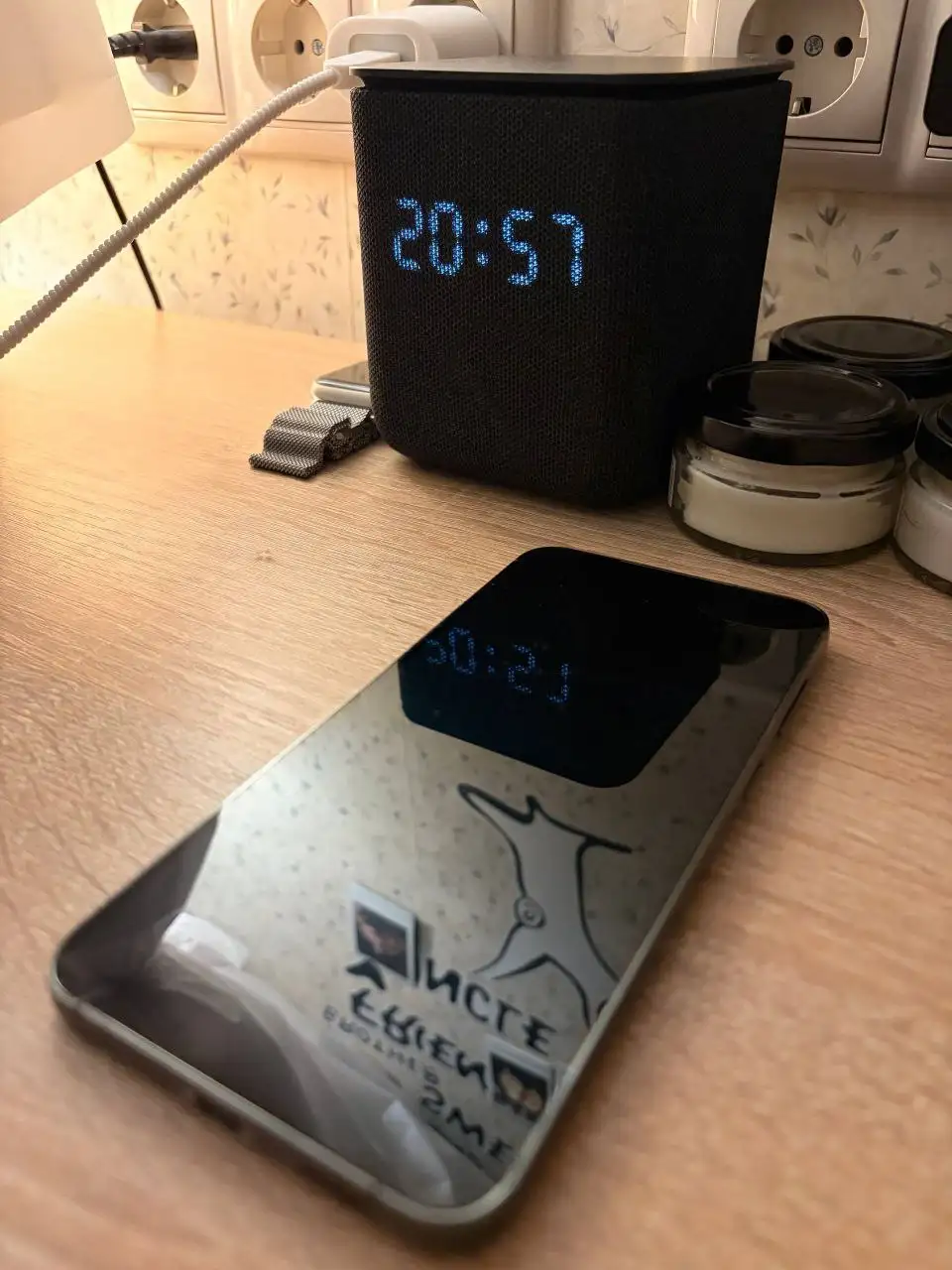 Продам Samsung S23 Plus 8/256 с царапинами - Смартфоны (Электроника) в Балашиха