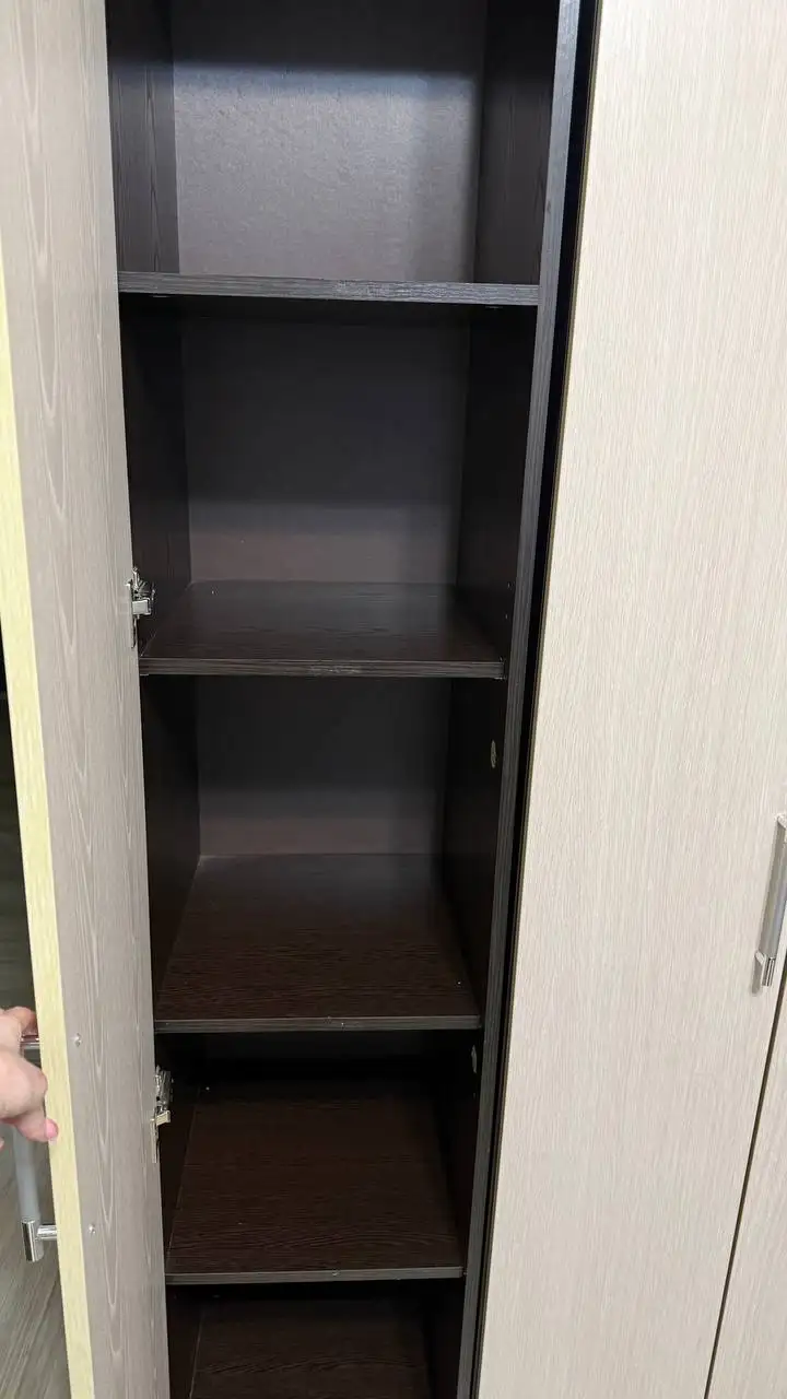 Продажа шкафов и письменного стола - Мебель (Для дома и дачи) в Балашиха