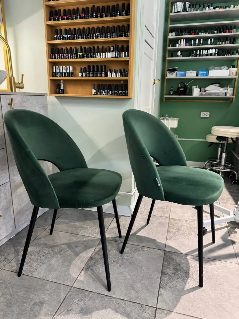 Продажа двух кухонных стульчиков в Балашихе - Мебель (Барахолка) в Балашиха