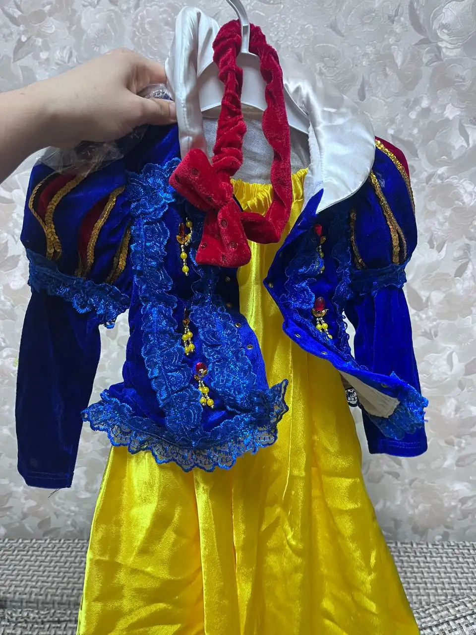 Костюм Белоснежки б/у в хорошем состоянии - Барахолка в Балашиха