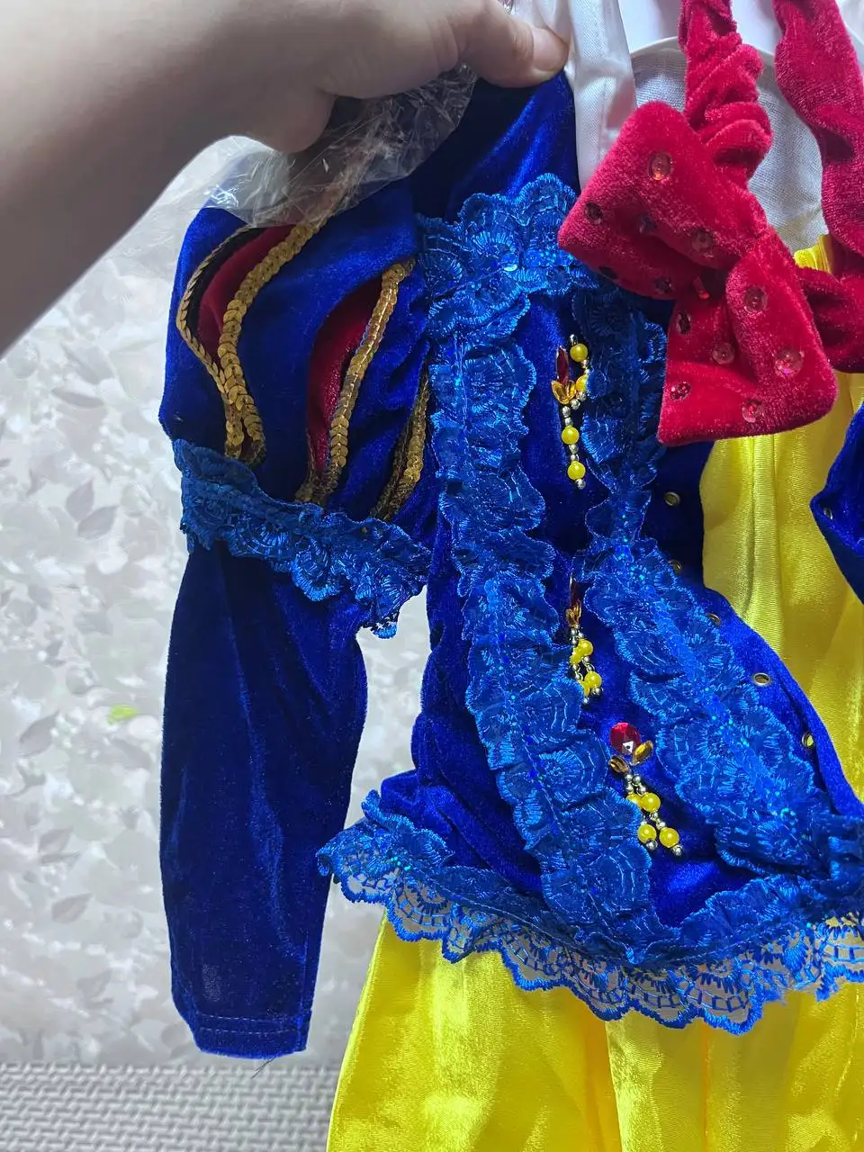 Костюм Белоснежки б/у в хорошем состоянии - Барахолка в Балашиха