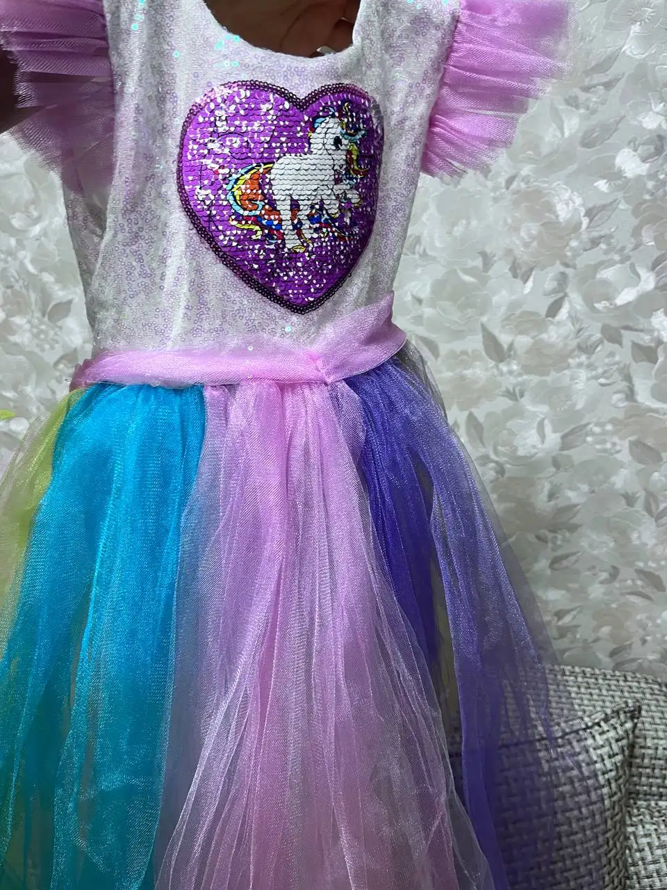 Нарядное платье б/у 5-7 размер - Платья (Одежда) в Балашиха