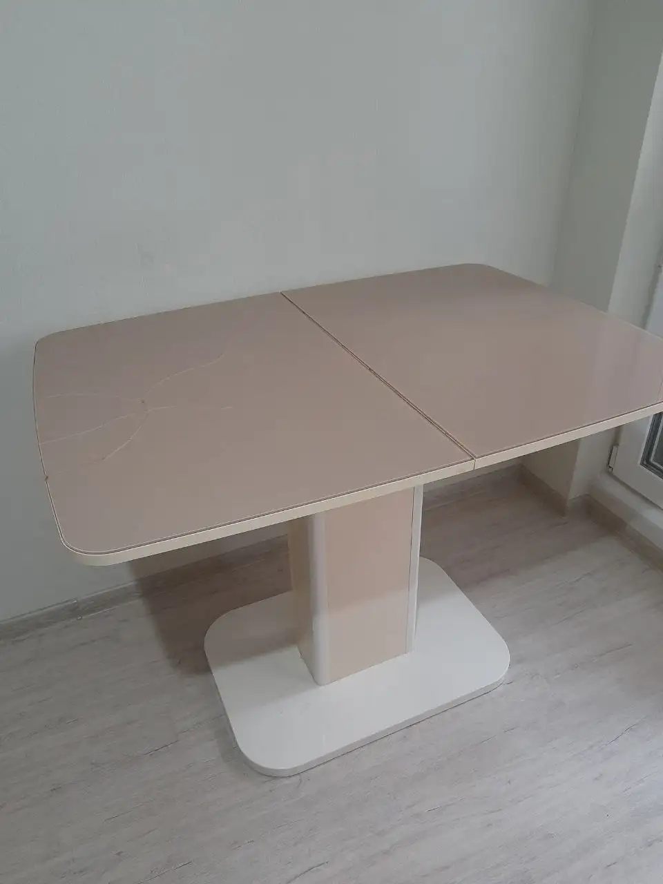 Продажа стола с дефектом - Барахолка в Балашиха