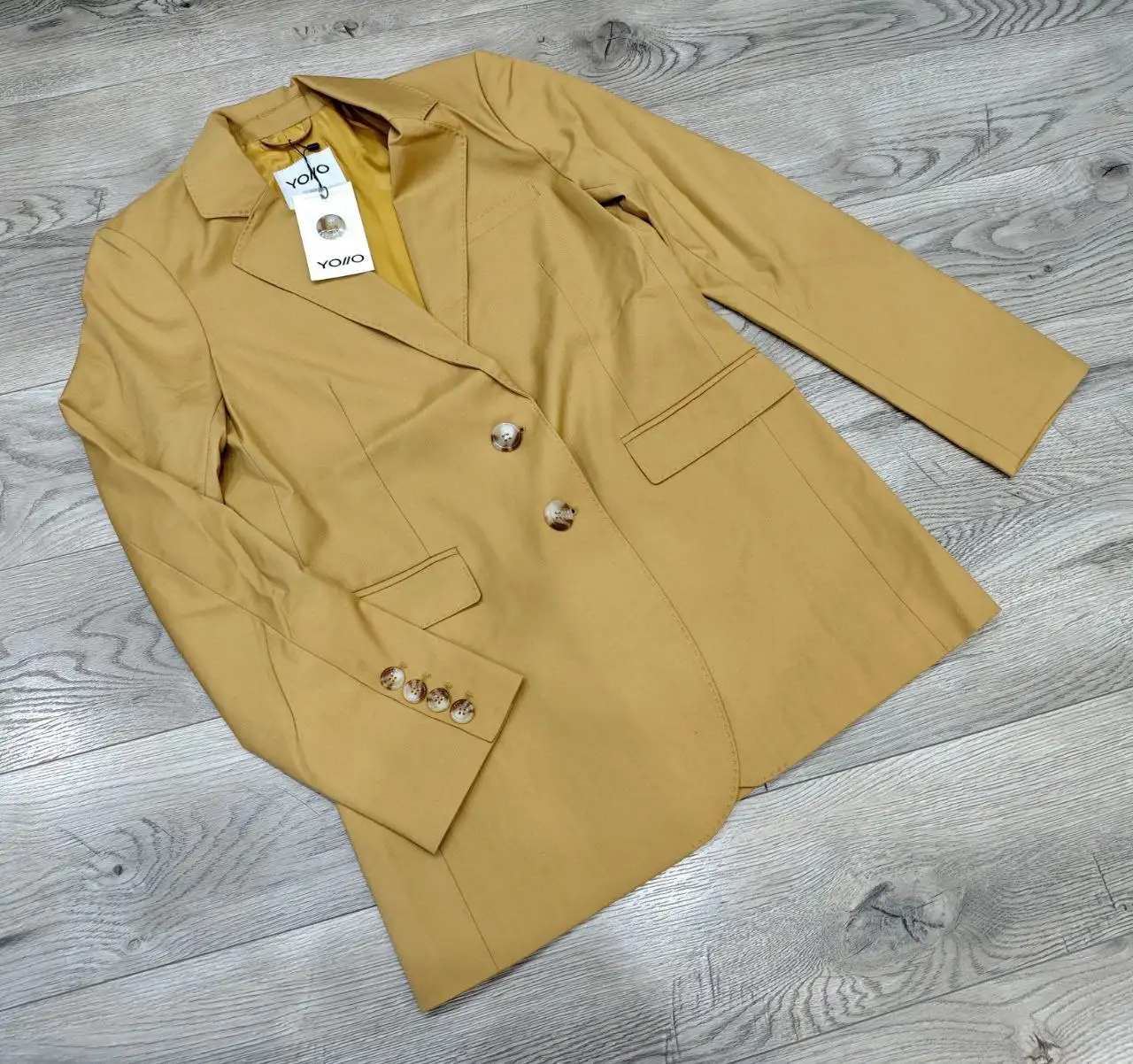 Шикарный пиджак размер 42-44 - Пиджаки (Одежда) в Балашиха