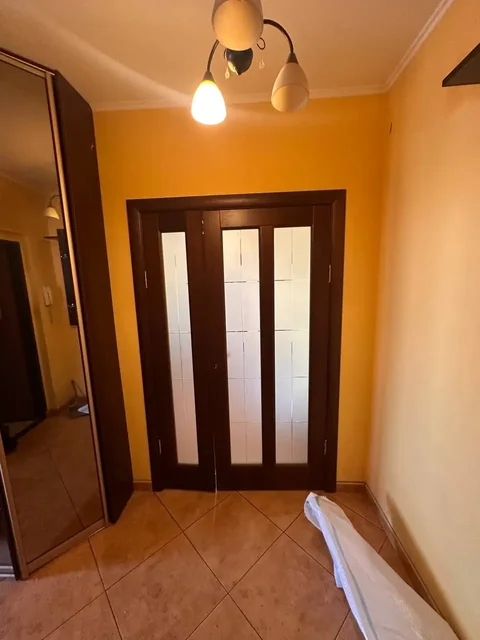 Продажа трех дверей - Текстиль и швейные принадлежности в Балашиха