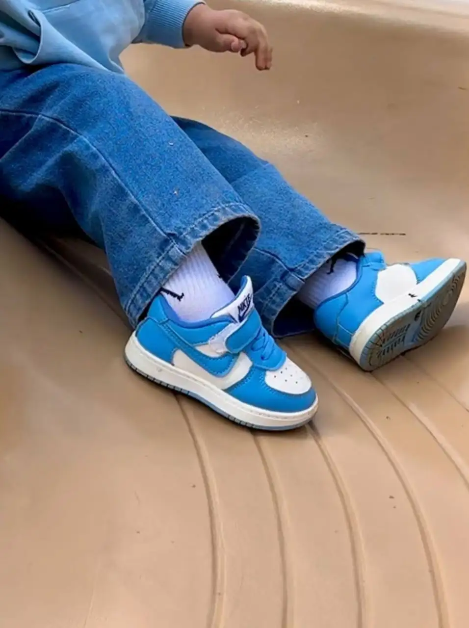 Кроссовки Nike, Gucci и бежевые разных размеров - Обувь (Одежда) в Балашиха