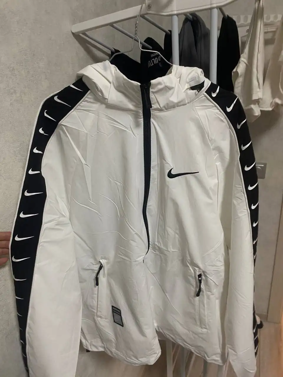 Ветровки Nike с вышивкой - Ветровки (Одежда) в Балашиха