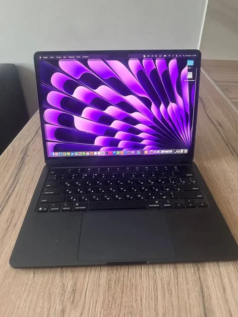 Продам MacBook Air M4 16GB 256GB в идеальном состоянии - Видеорегистраторы в Балашиха