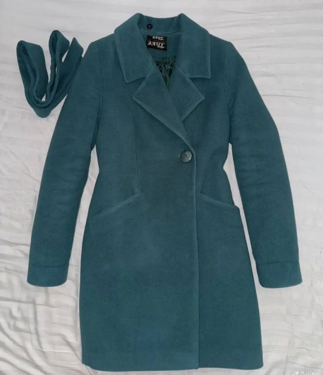 Изумрудное женское шерстяное пальто с поясом - Верхняя одежда (Одежда) в Балашиха
