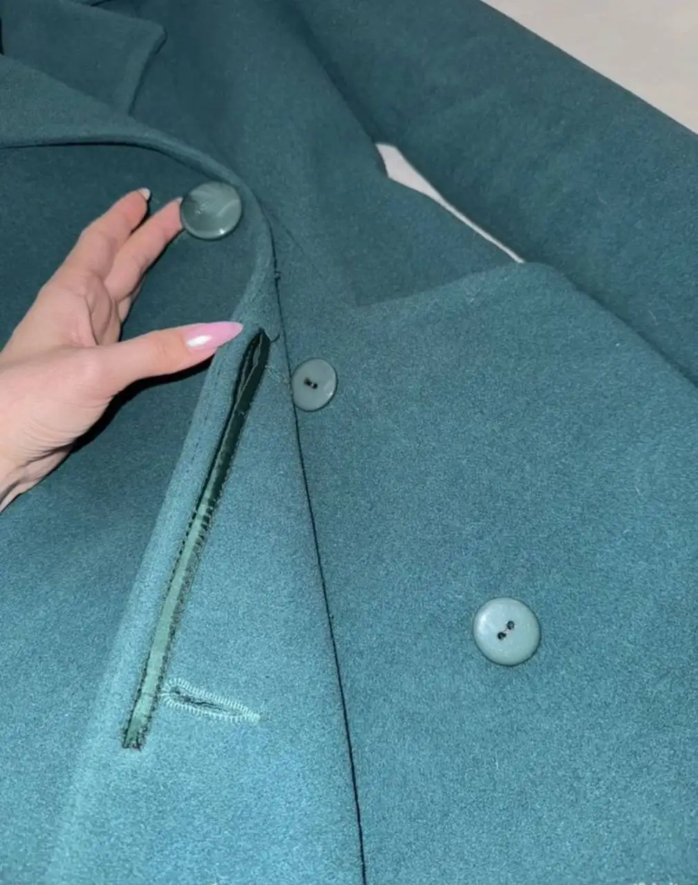 Изумрудное женское шерстяное пальто с поясом - Верхняя одежда (Одежда) в Балашиха