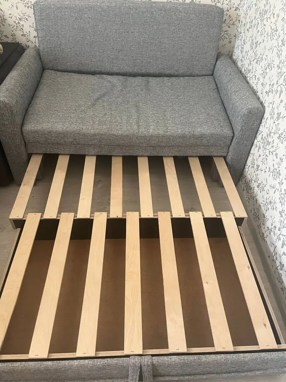 Шкаф и диван за символическую плату в Балашихе - Барахолка в Балашиха