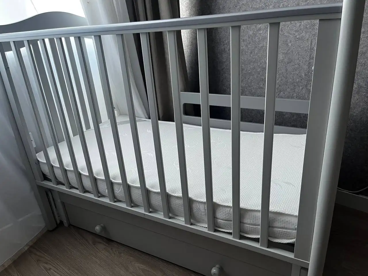 Продажа детской кроватки Гандылян с маятником и матрасом - Детская мебель (Товары для детей) в Балашиха