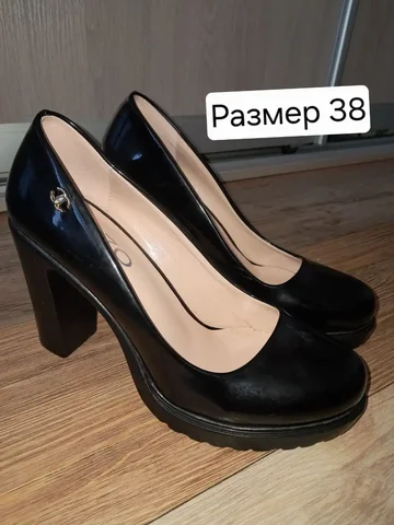 Лакированные женские туфли на высоком каблуке - Верхняя одежда и платья в Балашиха