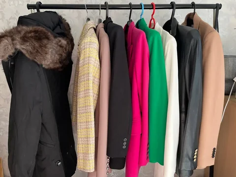 Блейзеры и парка с натуральным мехом - Верхняя одежда и платья в Балашиха