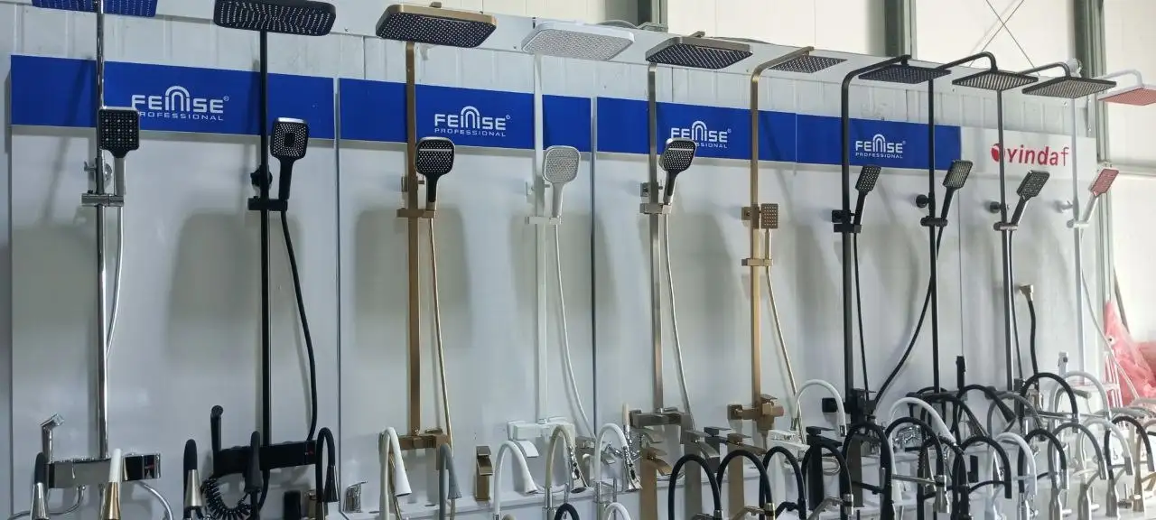 Смесители и тройки душа итальянского качества - Сантехника (Для дома и дачи) в Балашиха