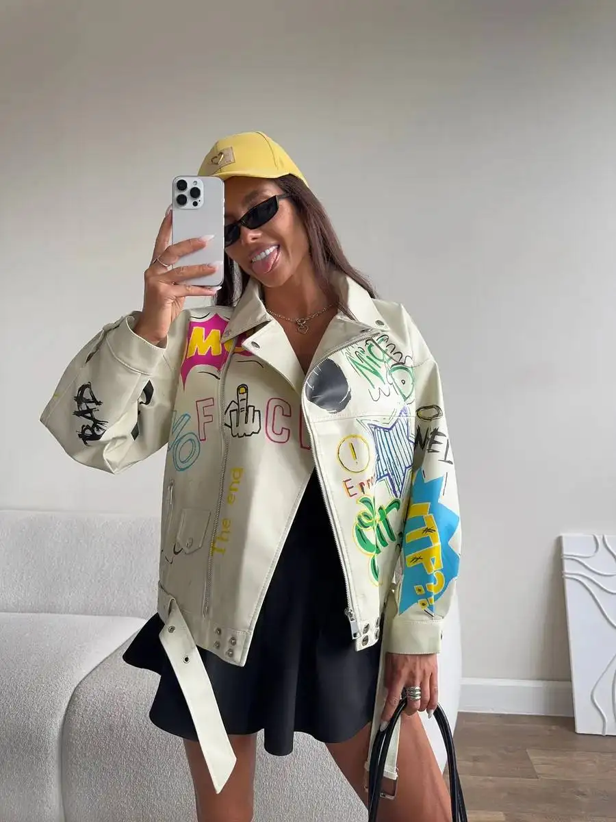 Женская кожаная куртка косуха с принтом - Верхняя одежда (Одежда) в Балашиха