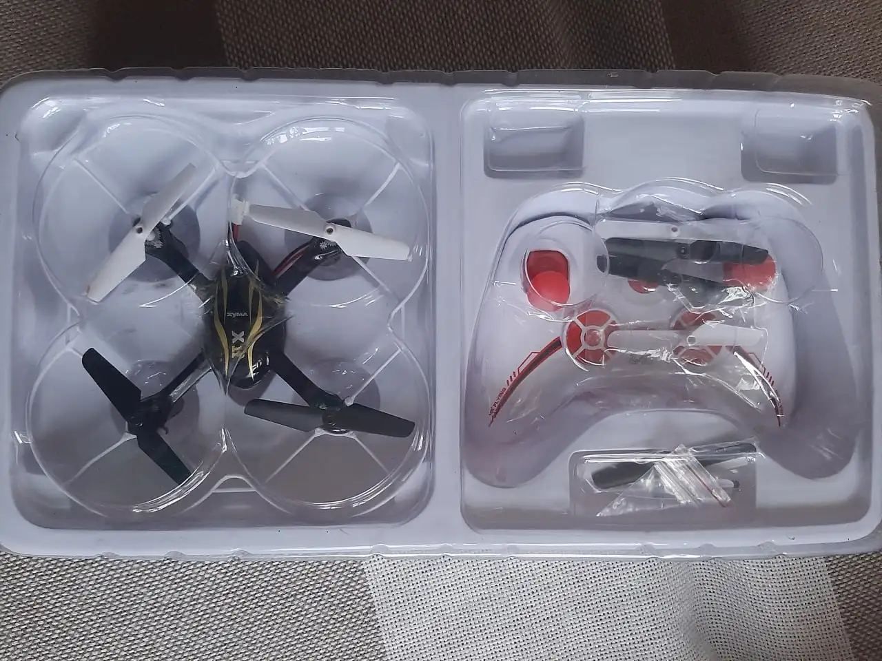 Детский квадрокоптер X11 Hornet без зарядки - Электроника (Барахолка) в Балашиха