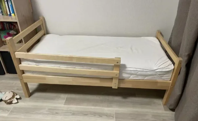 Продам кровать с матрасом - частное объявление в Кучино