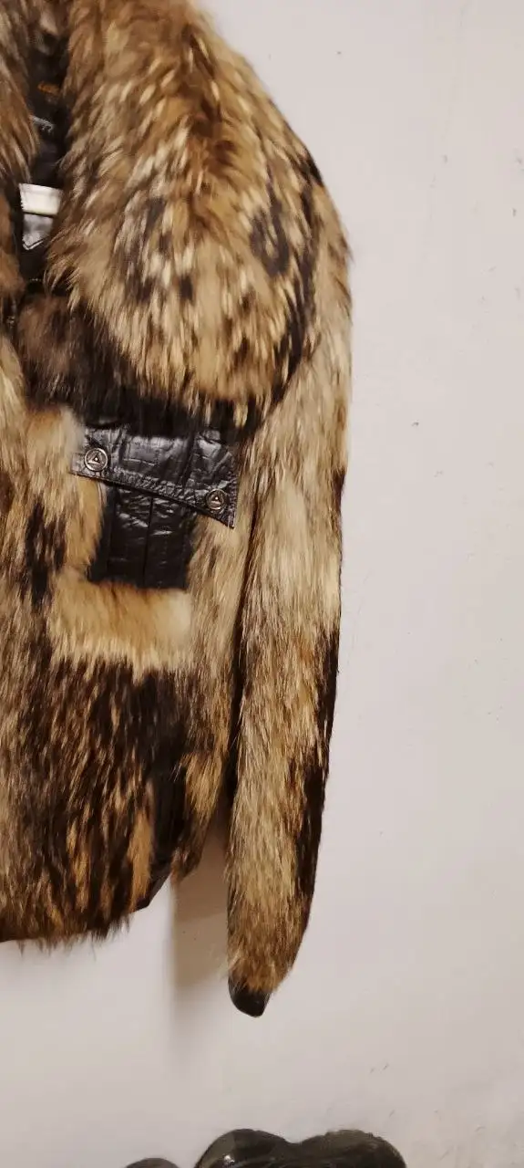 Продам одежду б/у - Одежда в Москва