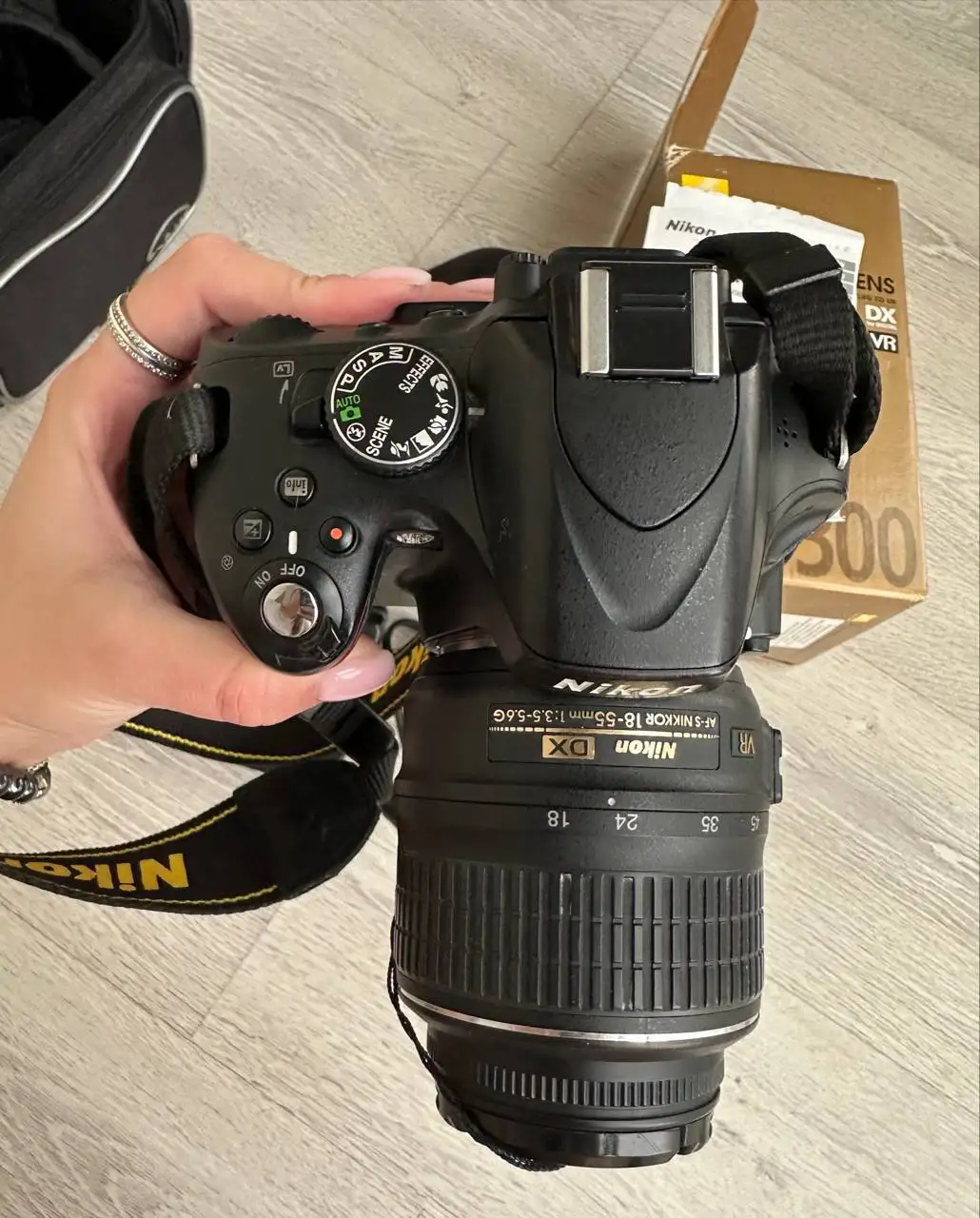 Продажа фотоаппарата Nikon D5100 kit 18-55mm и объектива AF-S DX NIKKOR 55-300mm - Фототехника (Электроника) в Балашиха