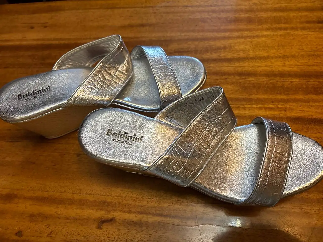 41 размер 1500 руб Балашиха - Барахолка в Балашиха