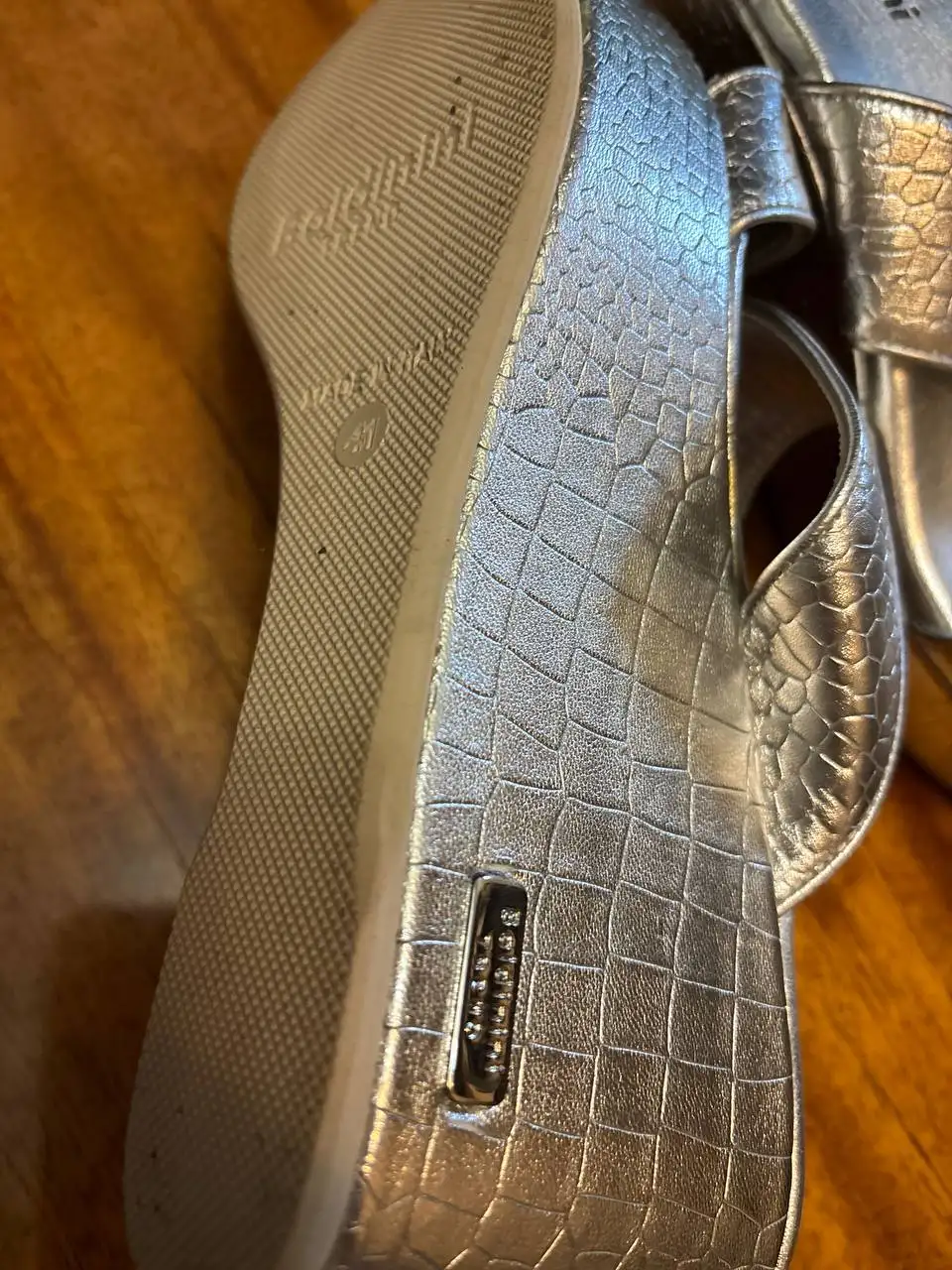 41 размер 1500 руб Балашиха - Барахолка в Балашиха